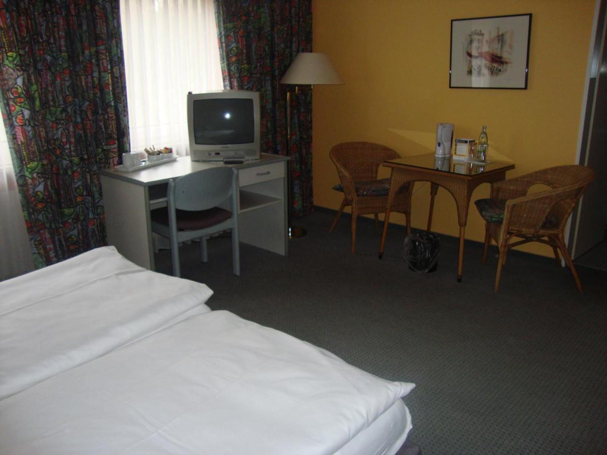 Marche Huenxe Ost Hünxe Quarto foto